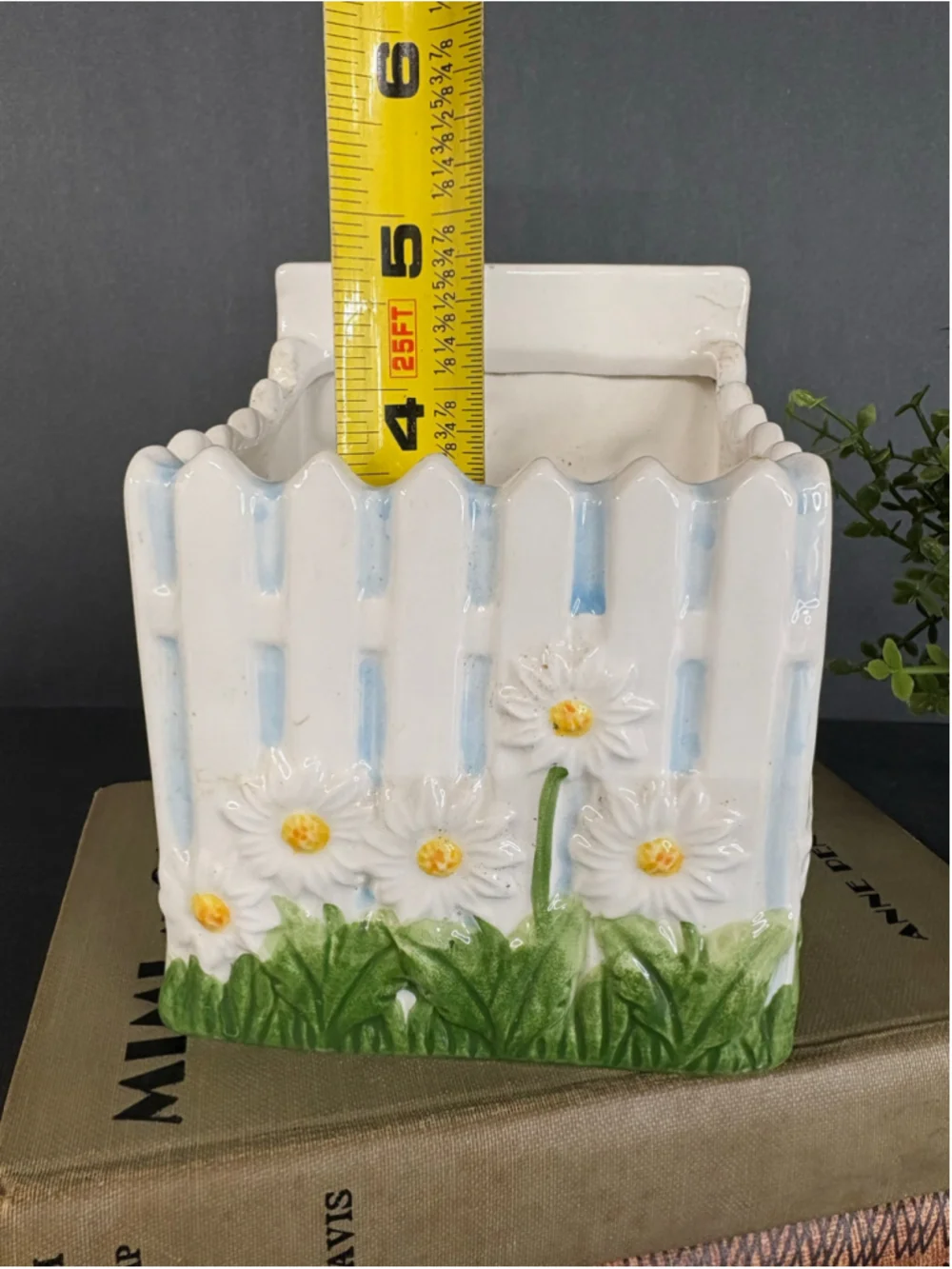 Vintage Ceramic Daisy Flower Planter Decor One Size White Green Cottagecore